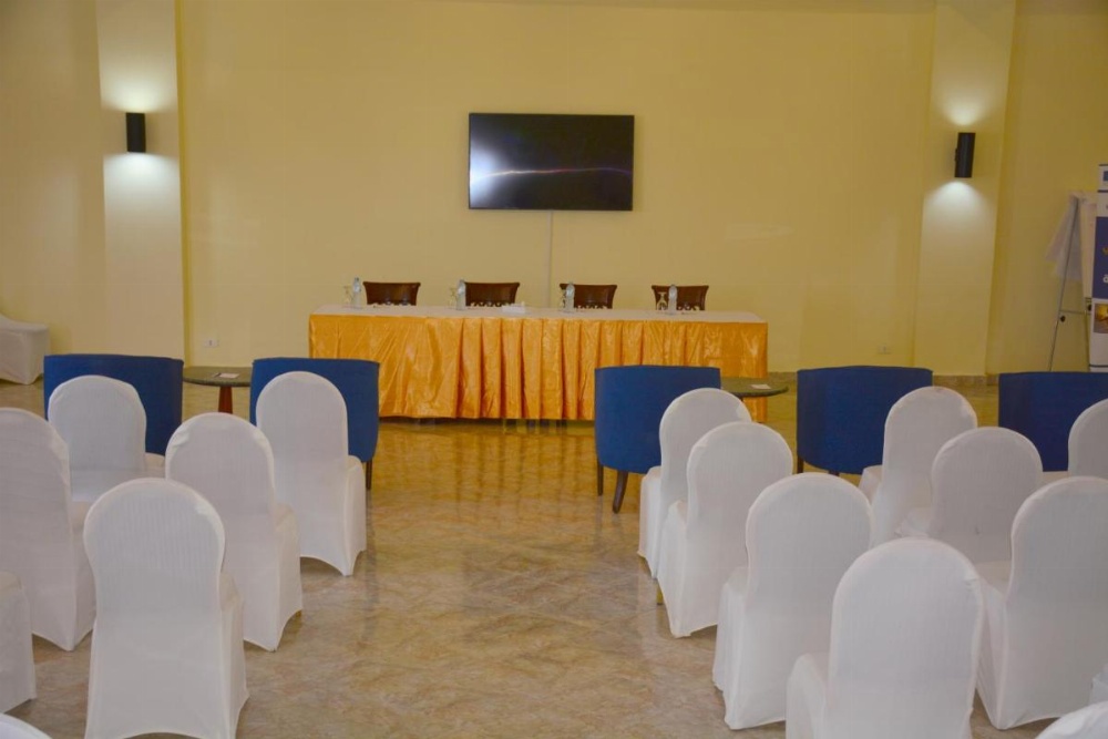 Royal Lagoons Resort & Aqua Park Families and Couples Only Image 10