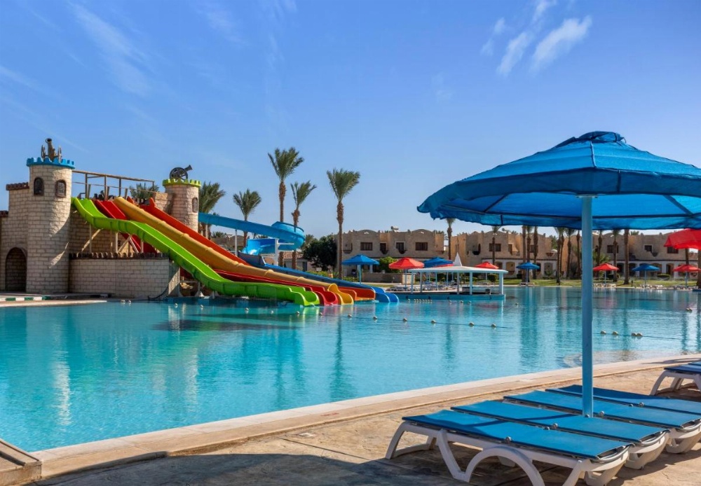 Royal Lagoons Resort & Aqua Park Families and Couples Only Image 27