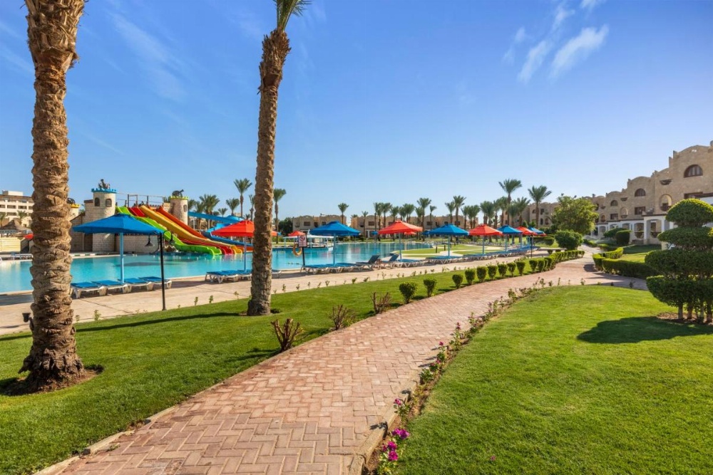 Royal Lagoons Resort & Aqua Park Families and Couples Only Image 29