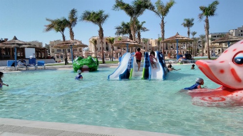 Royal Lagoons Resort & Aqua Park Families and Couples Only image 38