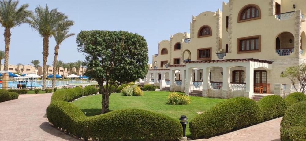 Royal Lagoons Resort & Aqua Park Families and Couples Only Image 7
