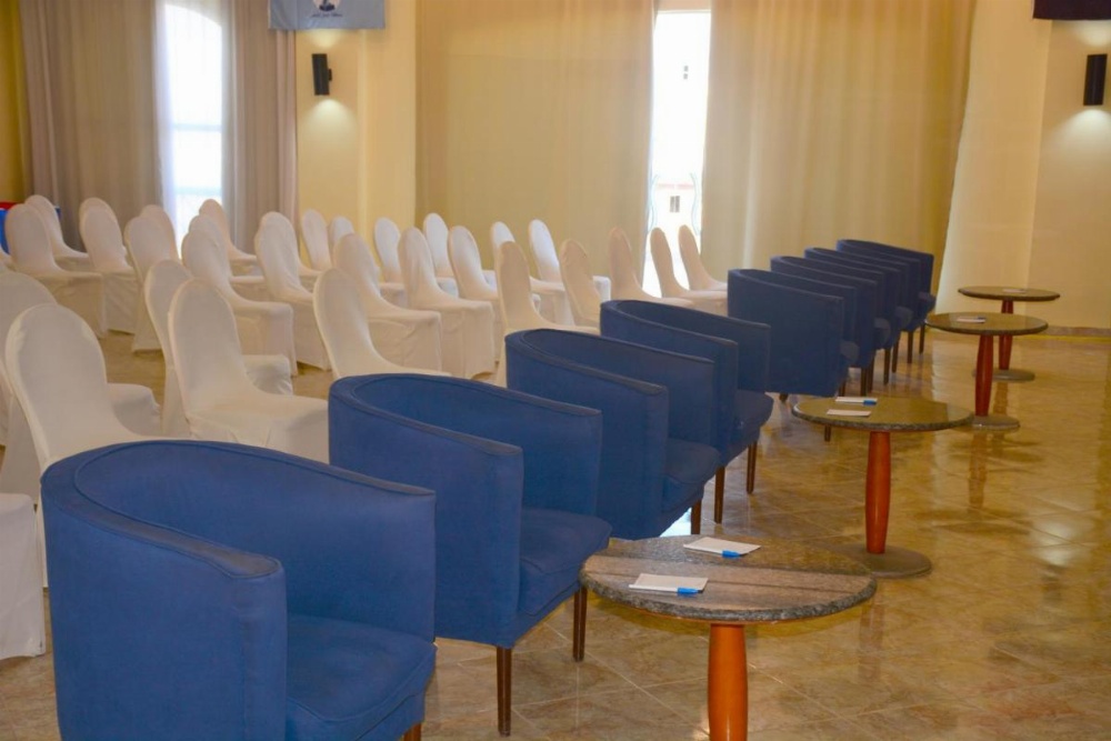 Royal Lagoons Resort & Aqua Park Families and Couples Only